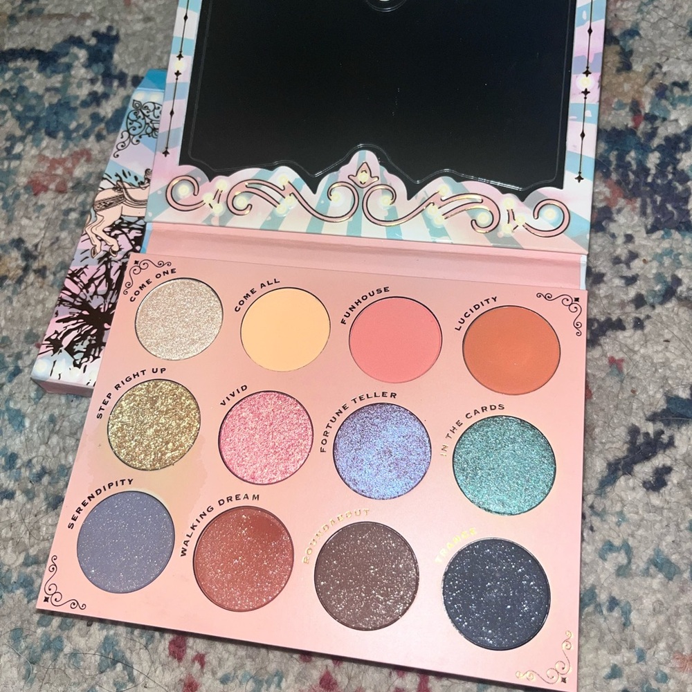 Colourpop “ticket to dreamland” palette